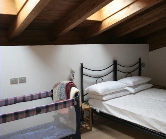 B&B Gardumo Ronzo-Chienis Quarto foto
